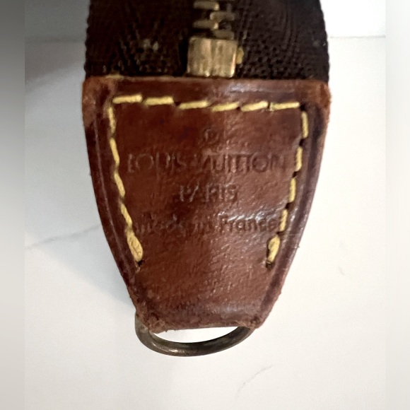 🤎 LV Accessory POUCH (from Monogram Bucket PM) - Picture 9 of 14